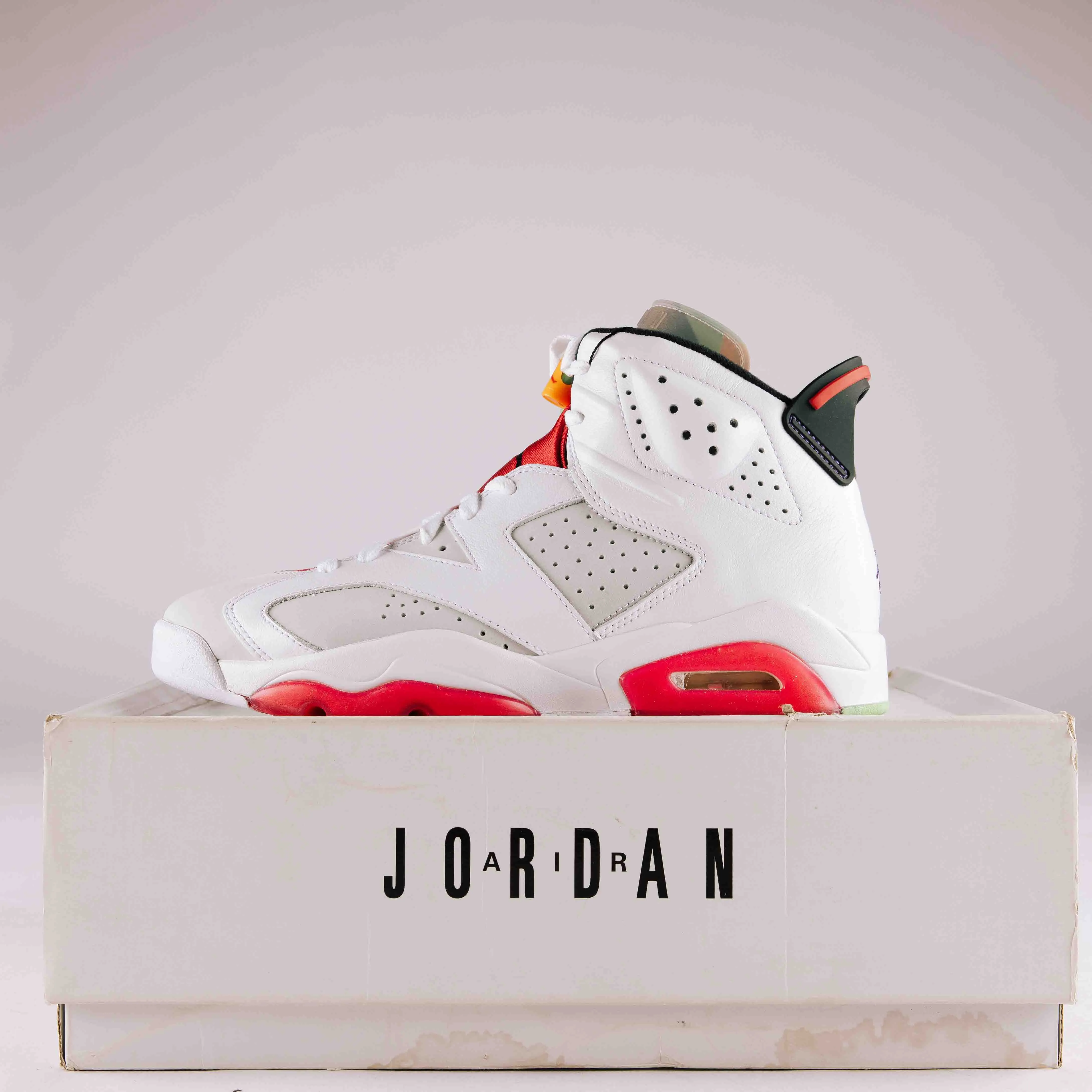 Air Jordan 6 Retro Hare - Tried On - 0329