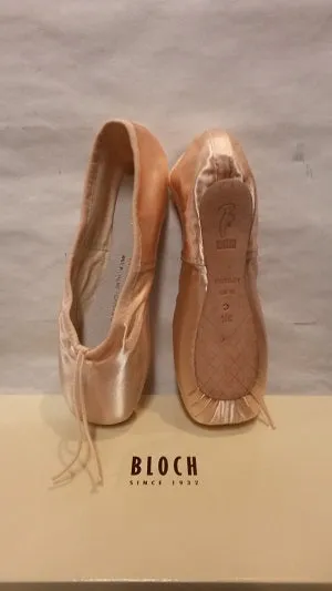 Aspiration -- Pointe Shoe -- Pink Satin