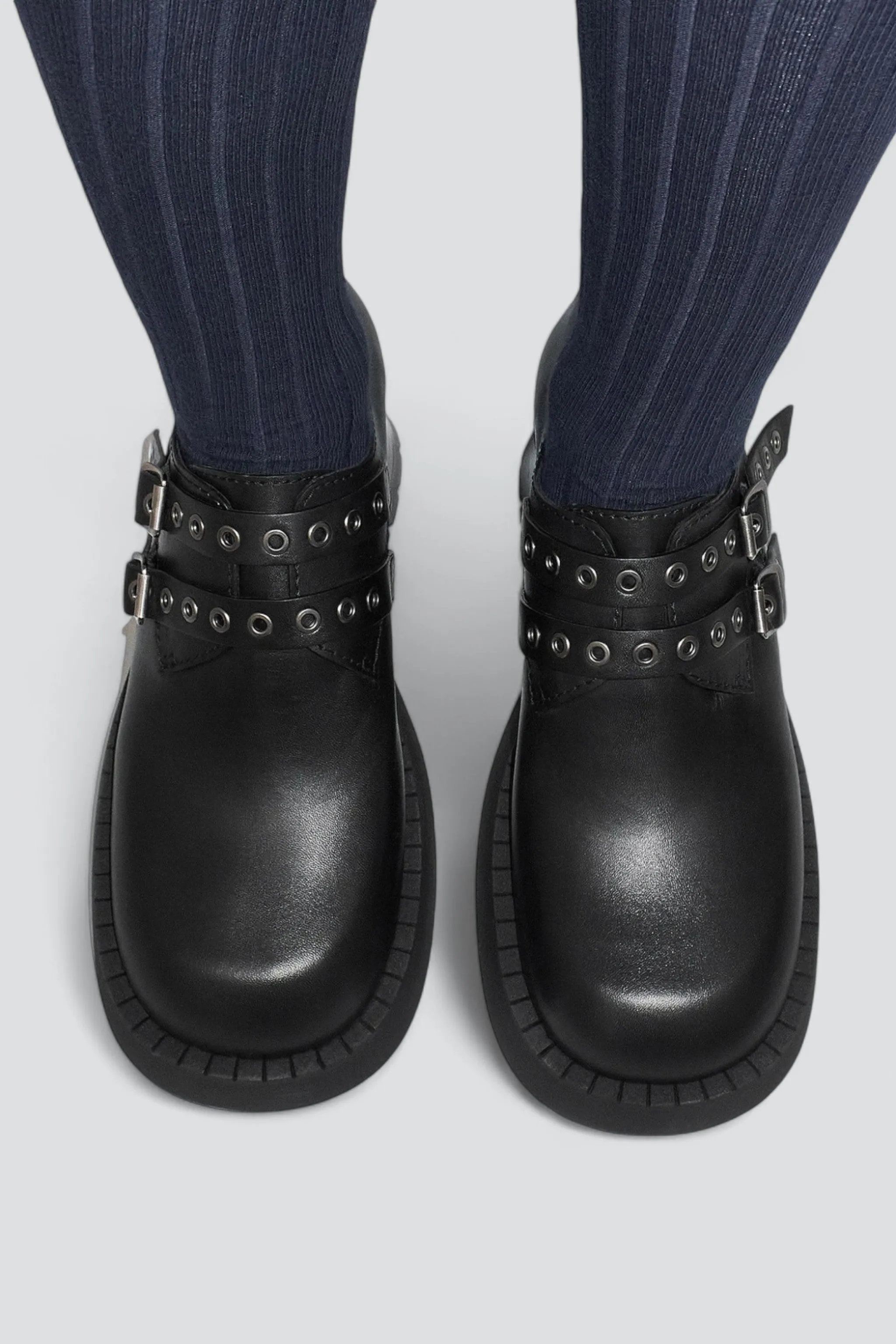 Black Ute Brogues