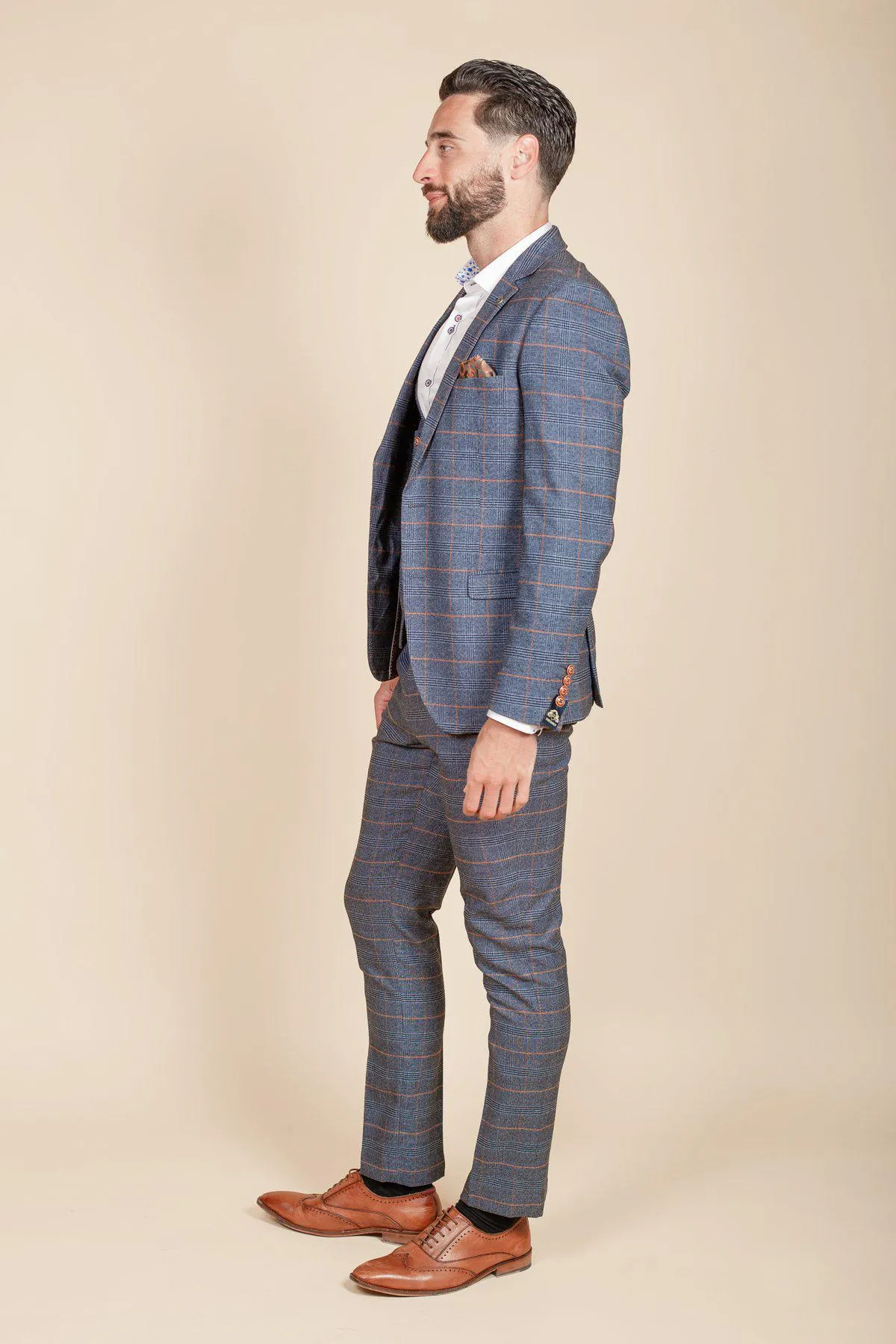 Coronation Street's Daniel Osbourne (Rob Mallard) in JENSON Sky Blue Check Suit