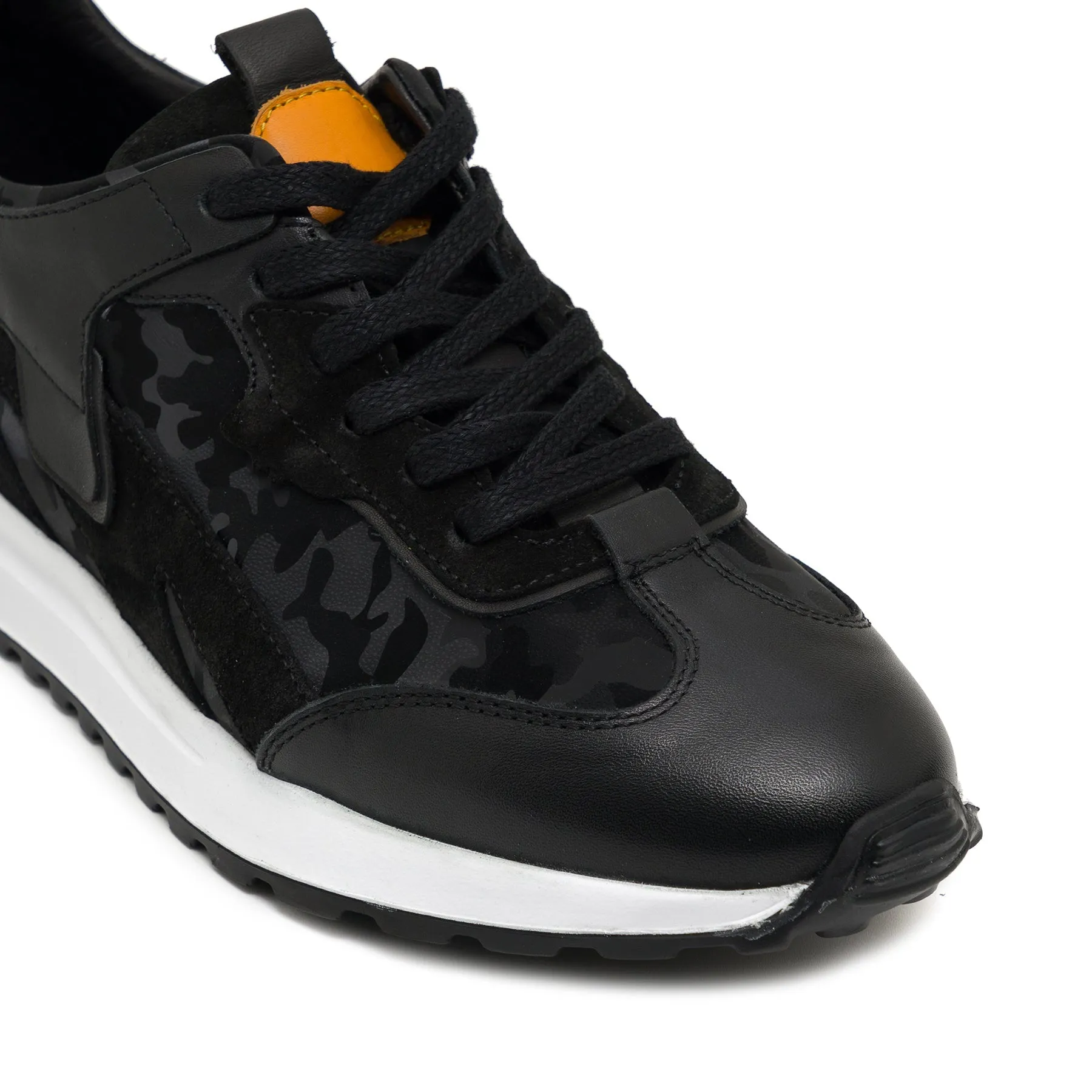 Orpheus Black Sneaker